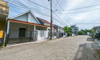 Rumah SHM Hadap Selatan 14 menit ke Gerbang Tol Cibadak 2 J-37530