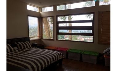 Dijual villa murah dilokasi wisata di Mekarwangi Lembang
