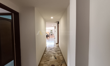 apartamento en arriendo en centro. Cod A5815