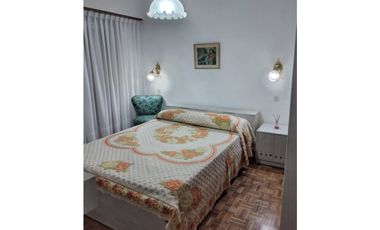 Departamento 2 amb con cochera. Zona Varese