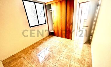 SE ARRIENDA HERMOSA CASA DE 3 NIVELES SECTOR AV. BRASIL.