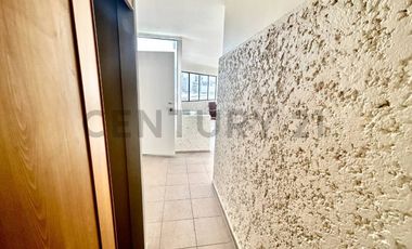 SE ARRIENDA HERMOSA CASA DE 3 NIVELES SECTOR AV. BRASIL.