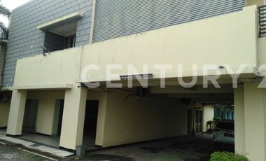 HOTEL  44 KAMAR LOKASI STRATEGIS DI JALAN UTAMA KARAWANG
