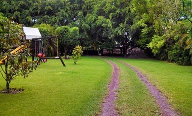 Rancho arbolado totalmente plano