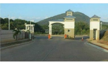 VENDO APARTAMENTO EN ARRAIJAN PLAYA DORADA 3R