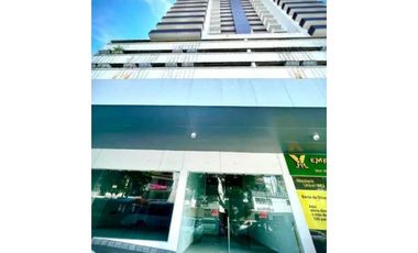 Se vende o alquila local a estrenar  de 68 mts en Calle 50