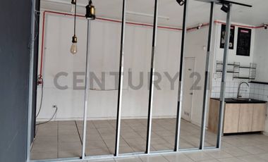 Se vende local comercial barrio Los Ciruelos, Buin