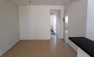 BELGRANO 1350 2 AMB CON COCHERA EXCELENTE