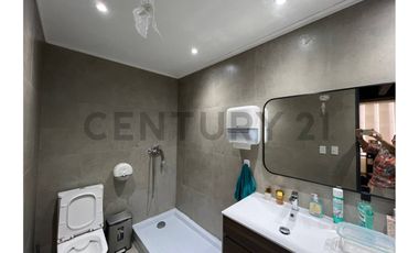 ARRIENDO GRAN E ILUMINADA OFICINA