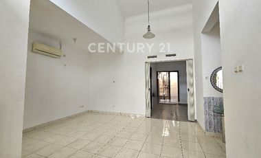 Rumah Besar 1 Lantai Di Cluster Ifolia, Harapan Indah, Bekasi
