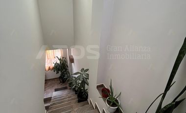 casa en venta en sector almacenes paraiso / car 11. Cod V5098