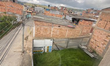 casa en venta en sector almacenes paraiso / car 11. Cod V5098