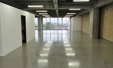 LOCALES PARA ARRIENDO EN AGUACATALA