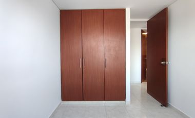 apartamento en arriendo en prados del este. Cod A28776