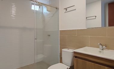 apartamento en arriendo en prados del este. Cod A28776