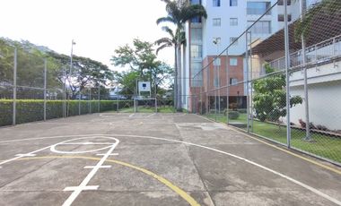 apartamento en arriendo en prados del este. Cod A28776