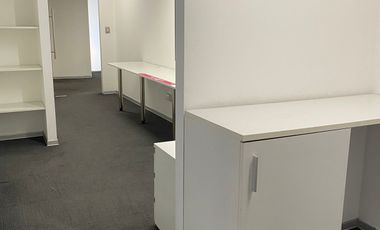 Oficina en la mejor ubicación del Golf 82,7 UF x m2