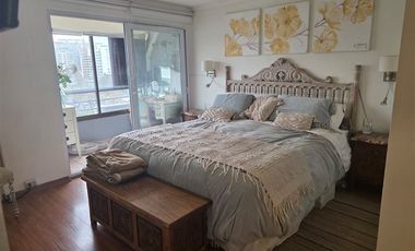 Departamento en venta de 4 dorm. en Las Condes