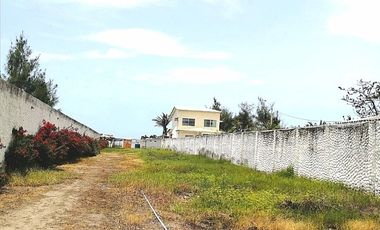 TERRENO CON EDIFICACION EN LA PLAYA VÍA DATA