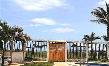 TERRENO CON EDIFICACION EN LA PLAYA VÍA DATA