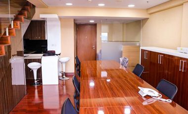 Apartemen SOHO Office Lantai 19 Full Renovation Full Furnish View Pancoran dan Kokas