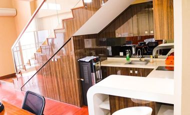 Apartemen SOHO Office Lantai 19 Full Renovation Full Furnish View Pancoran dan Kokas