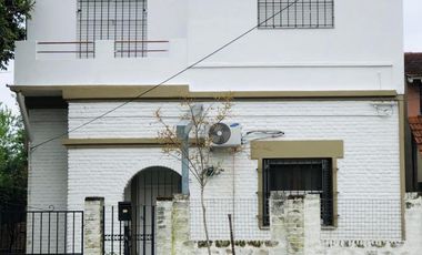 Departamento en 1er piso - Burzaco