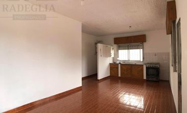 Departamento en 1er piso - Burzaco