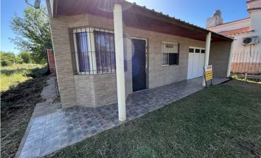 Vendo Casa con amplio terreno en Herrera, Entre Ríos.