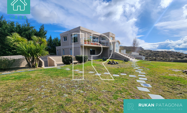 #VentaRUKAN | Casa de 4 Ambientes | Barrio ALTOS DEL GOLFO | Caleta Olivia.-