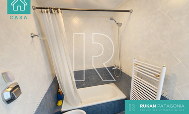 #VentaRUKAN | Casa de 4 Ambientes | Barrio ALTOS DEL GOLFO | Caleta Olivia.-