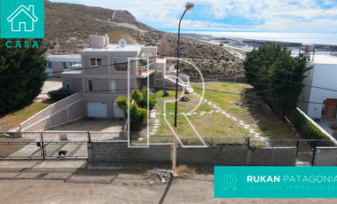#VentaRUKAN | Casa de 4 Ambientes | Barrio ALTOS DEL GOLFO | Caleta Olivia.-