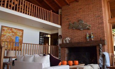 Casa en venta de 8 dorm. en Vichuquén