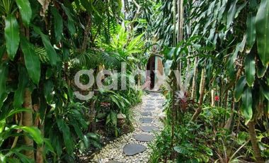 VILLA CANTIK DEKAT DOUBLE SIX BEACH SEMINYAK BALI