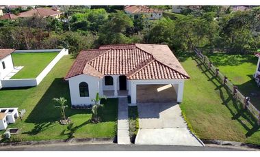 CASA 3 RECAMARAS HACIENDA PACIFICA