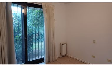 Casa con Departamento en Chacras de Coria Calle Viamonte