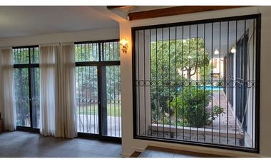 Casa con Departamento en Chacras de Coria Calle Viamonte