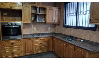 Casa con Departamento en Chacras de Coria Calle Viamonte