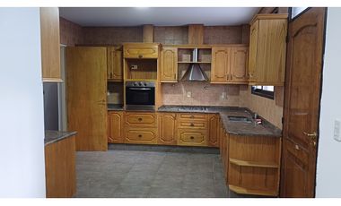 Casa con Departamento en Chacras de Coria Calle Viamonte