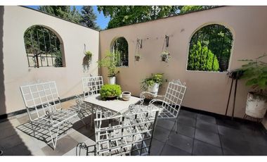 Casa con Departamento en Chacras de Coria Calle Viamonte