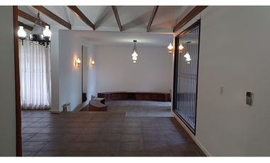 Casa con Departamento en Chacras de Coria Calle Viamonte