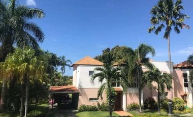 VENTA DE CASA DE PLAYA EN DECAMERON FARALLON