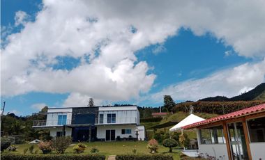 Casa en Arriendo en La Ceja Antioquia