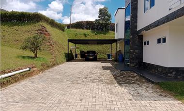 Casa en Arriendo en La Ceja Antioquia