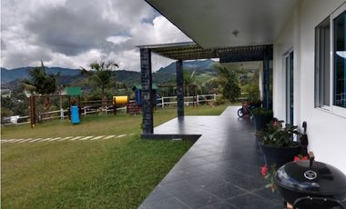 Casa en Arriendo en La Ceja Antioquia