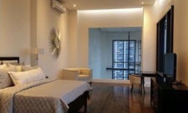 Elegant Bi-Level Penthouse in Arya Residences BGC for Sale