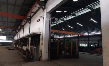 Gudang  Delta Silicon 1 Posisi Hook Lippo Cikarang