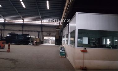 Gudang  Delta Silicon 1 Posisi Hook Lippo Cikarang