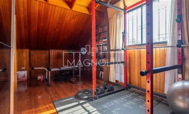 Casa en venta de 4 dorm. en La Florida