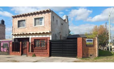 Casa en venta en Gonzalez Catan